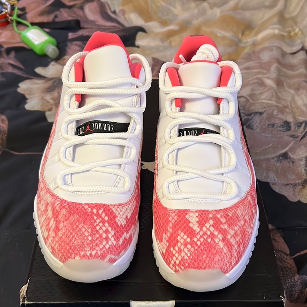 Brand new jordan 11 retro low